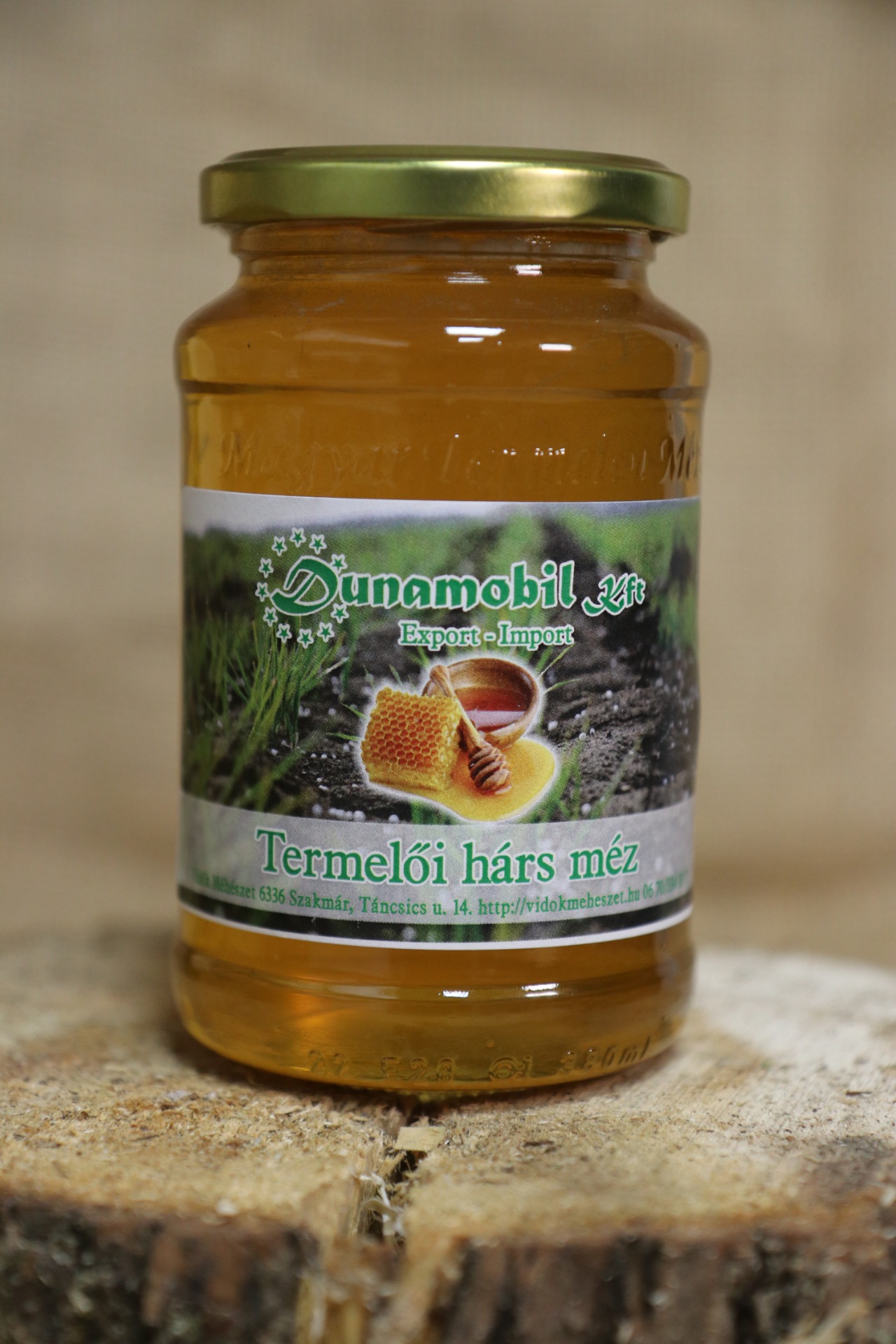 Dunamobil Kft. 500g-os zselici hárs méz karácsonyi ajándék partnereknek, egyedi címkével.